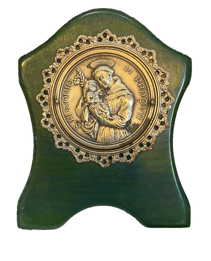 Vintage Jesus Player Plaque On Green Bakelite Type Plastic