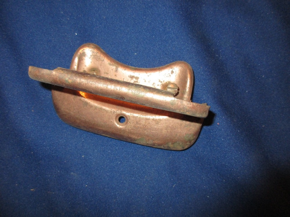 IRON TRUNK? HANDLE 4" X 5.25"