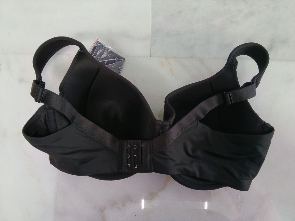 UNDEROUTFIT Ultimate Coverage Bra Underwire Adjustable Straps 38B Black
