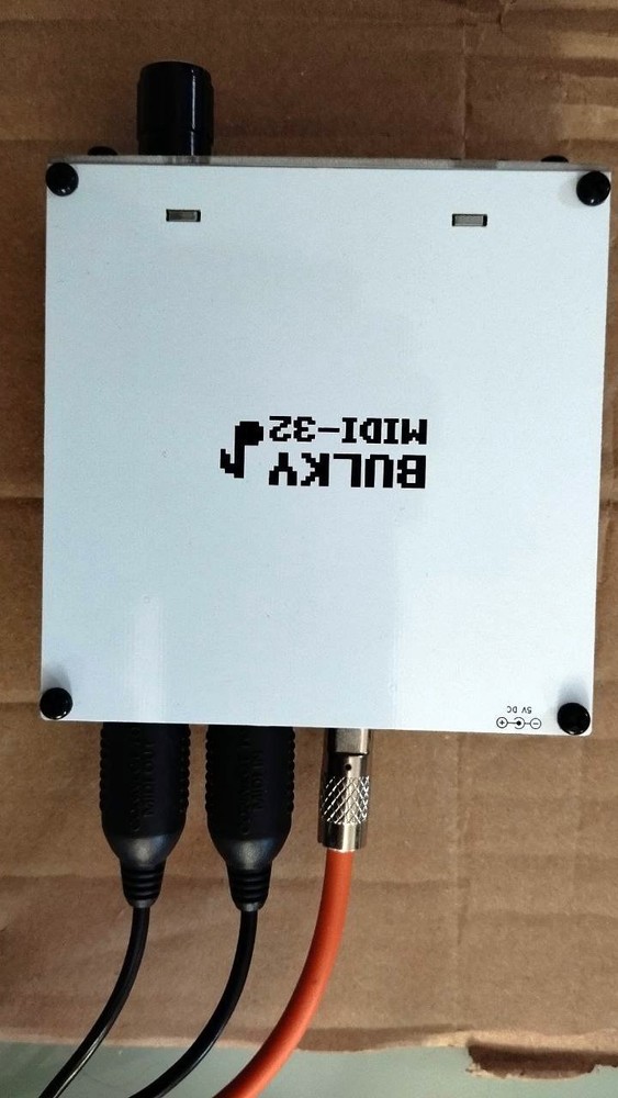 BulkyMIDI-32 White Version - MT-32 Emulator & Modular MIDI Interface