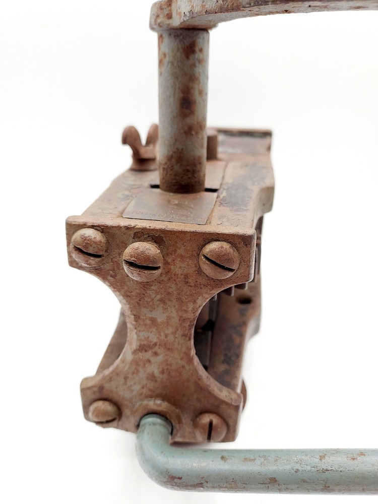 S. Stowe & Co. No. 2 Antique Tinsmith Bead Roller