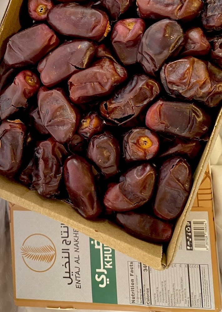 Dry Khudri Dates 2.2 Lb Box Extra Dry Quality Saudi Dates
