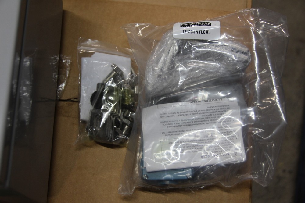 Fresh Aire UV Diversitech TUVC-CBX Control Box w/ TUVC-INTLCK Switch NIB