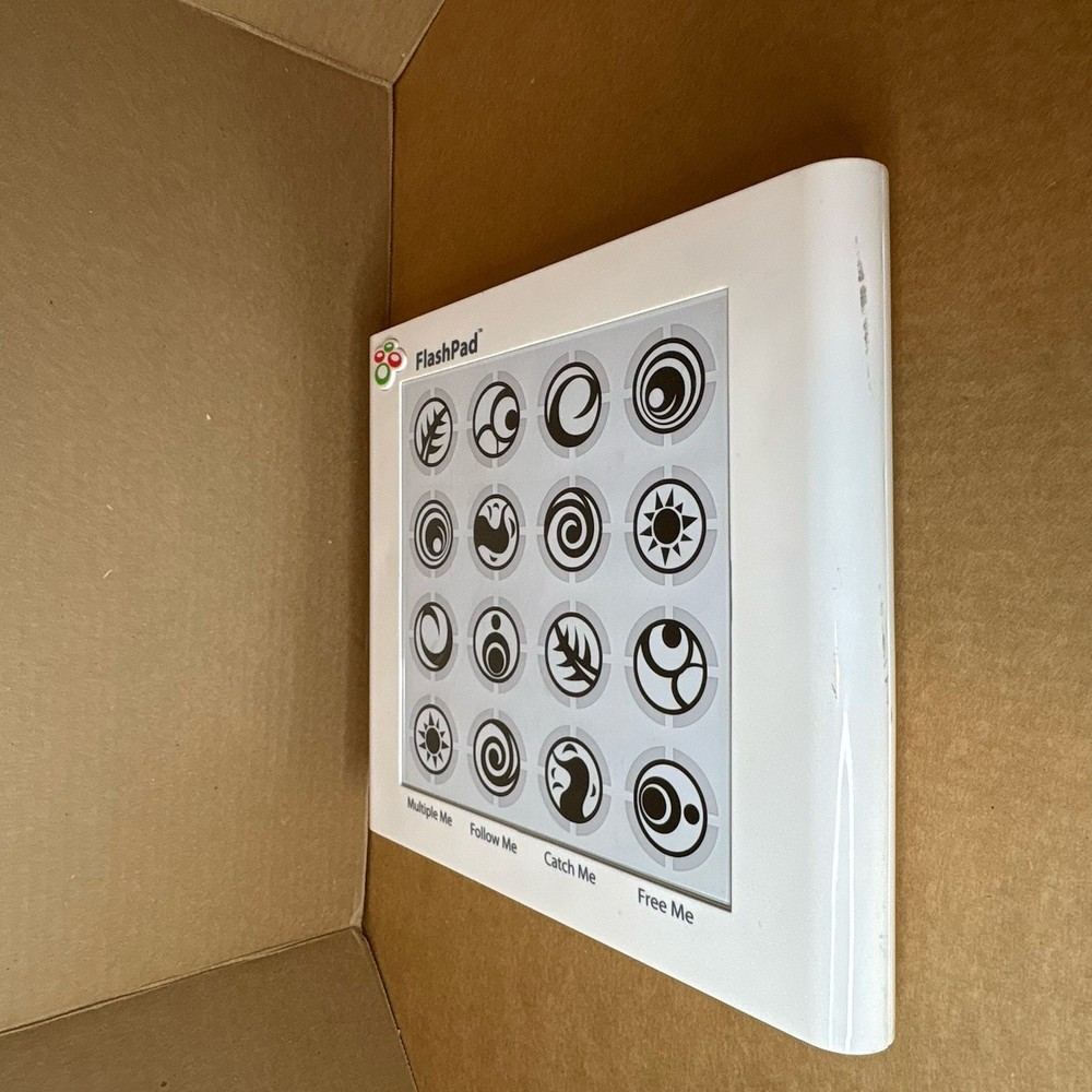 FlashPad Electronic Light & Touch Games Toy Element White Pre-owned Memory Game