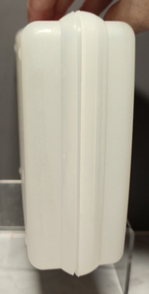 Tupperware Frozen Sandwich Keeper