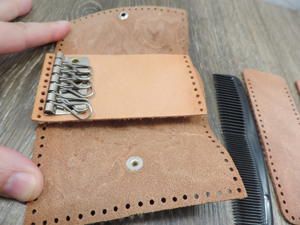 2 Leather Projects Key Holder Comb Case Leather Only