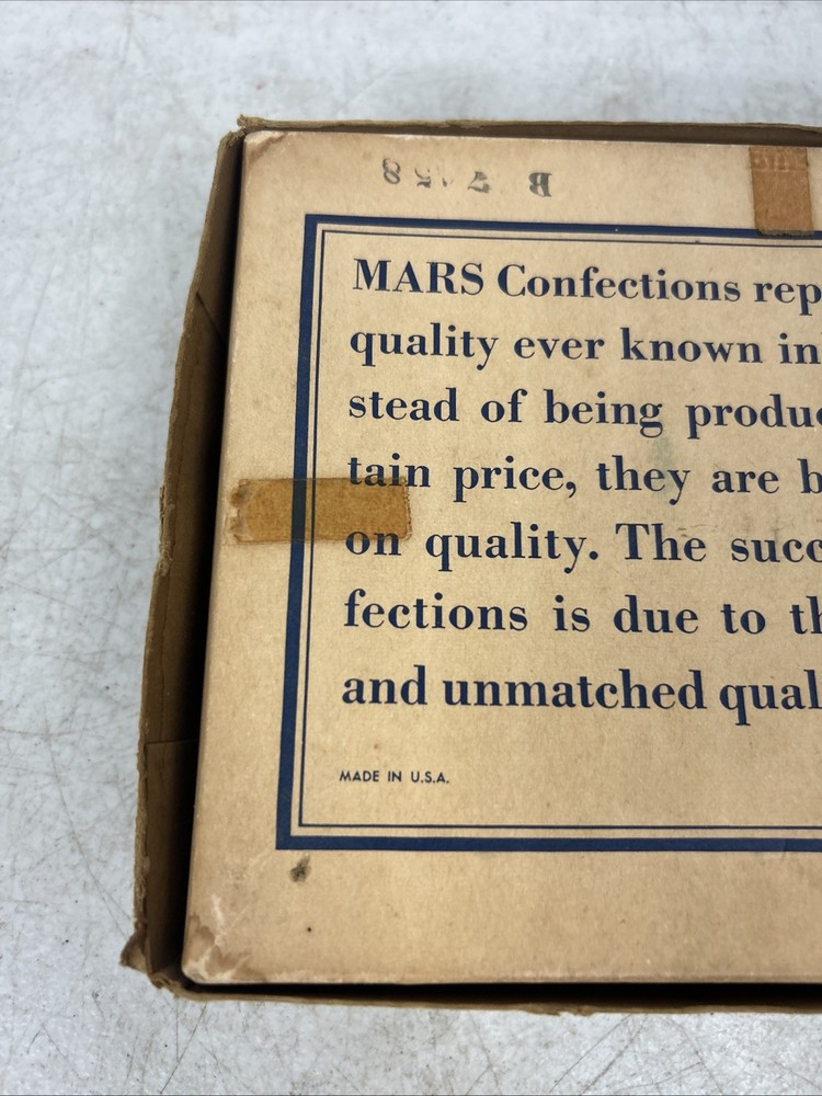 Vintage 1940s 24 Mars Forever Yours Candy Bars Display Box