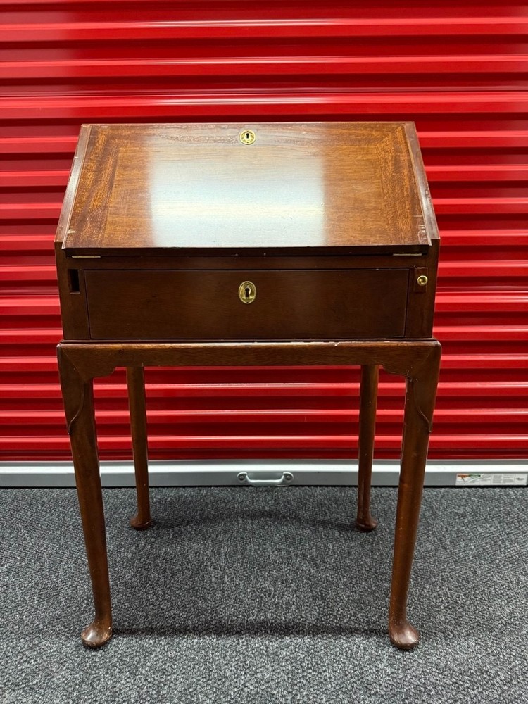 COL. WILLIAMSBURG SLANT FRONT DESK BY STICKLEY