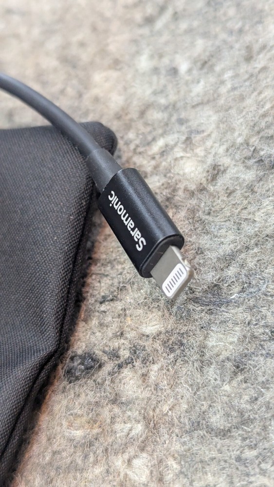 🔥New/Open Box🔥 Saramonic Lavalier Microphone for Apple Lightning Connection