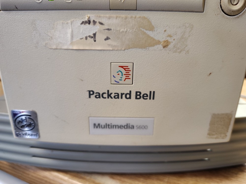 Packard Bell Pentium 233Mhz Computer Tower.