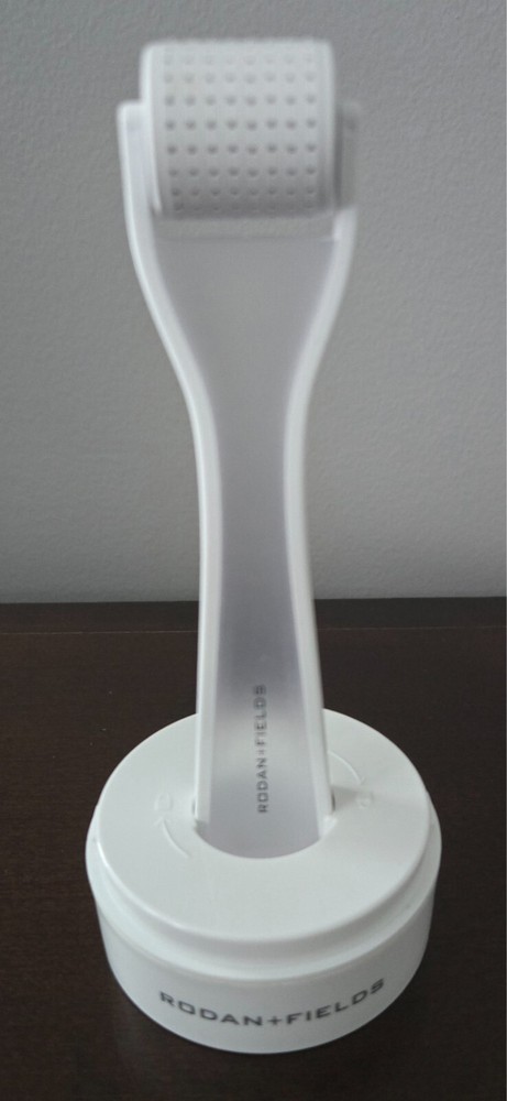 Rodan + Fields Micro-Exfoliating Derma Roller