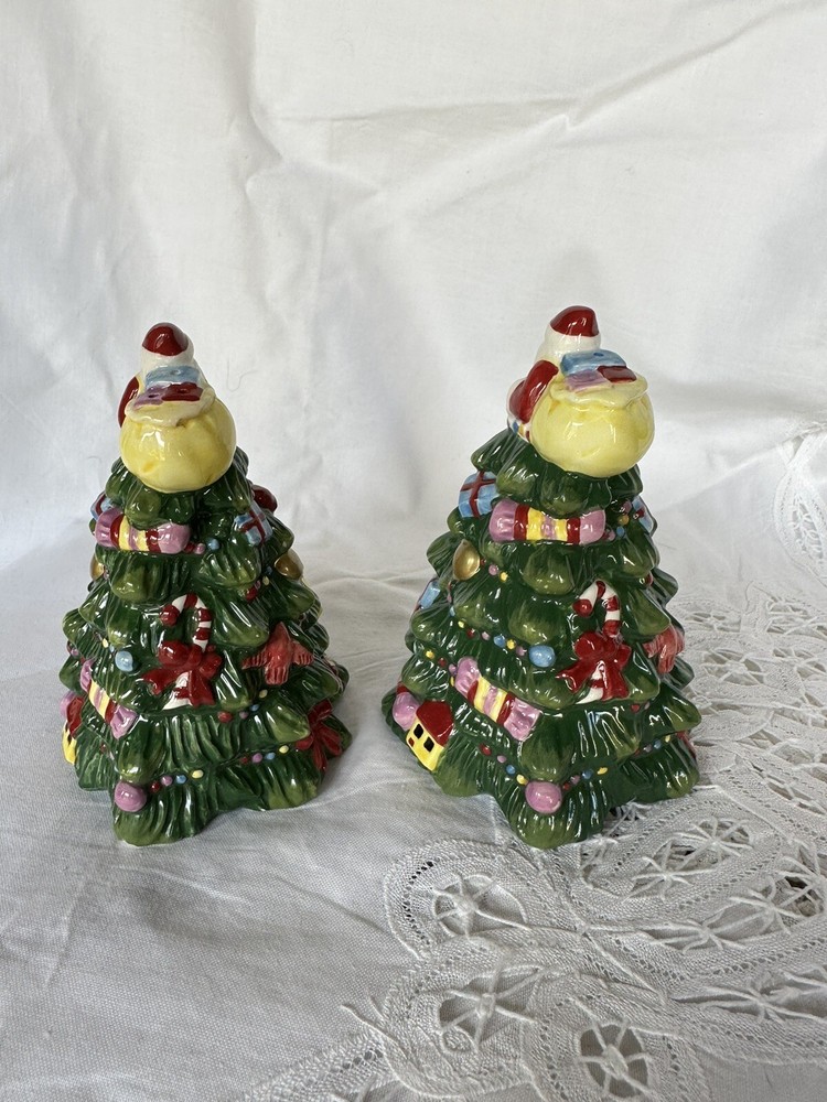 Spode Christmas Tree Salt & Pepper Shakers Porcelain With Box