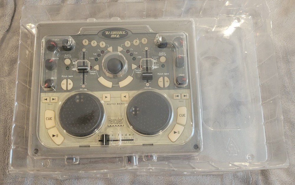 🔥Hercules DJ Console MK2 with USB Cable, Cover, Plastic Shell & Original Box🔥