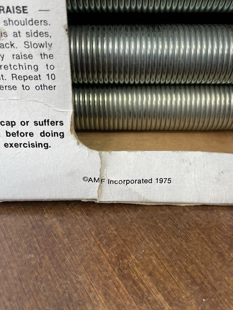 Vintage 1970s DP 5 Spring Chest Pull Expander Exerciser in Original Box