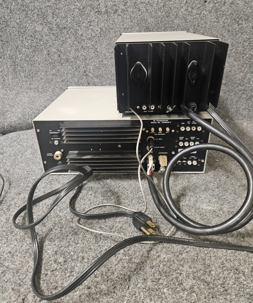 Ten-Tec 561 Corsair II HF Transceiver