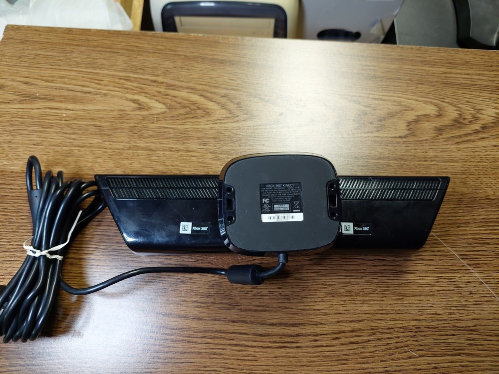 Official Microsoft Xbox 360 Kinect Sensor Bar Model 1414 OEM Black Untested