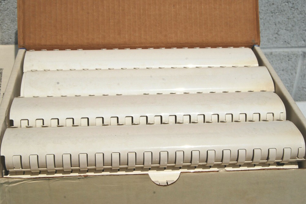 Binding Combs 2" Plastic White 19 Hole 2 Boxes of 40 = 80 Combs S7283