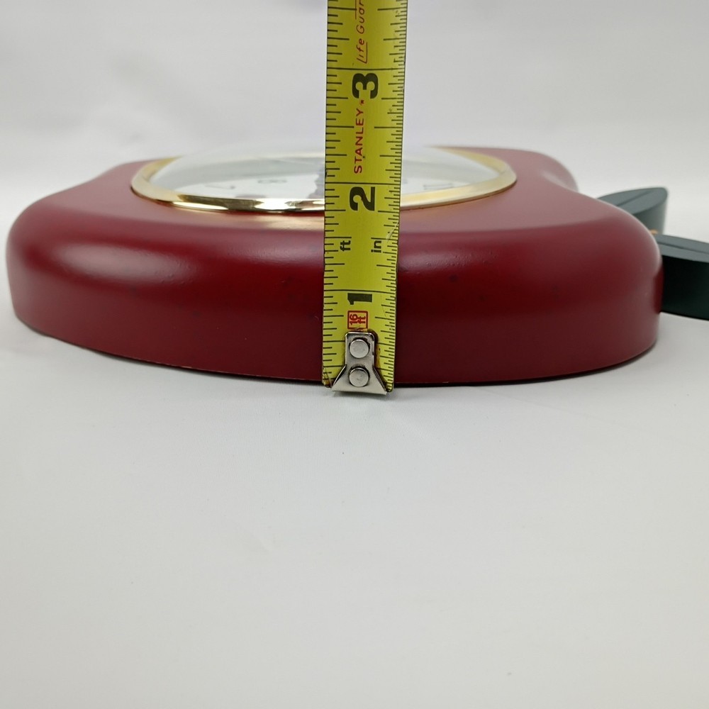 Ingraham Apple Kitchen Wall Clock Battery Powered Working Red