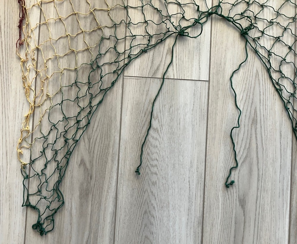 MULTICOLORED CAMOUFLAGE BODY NET
