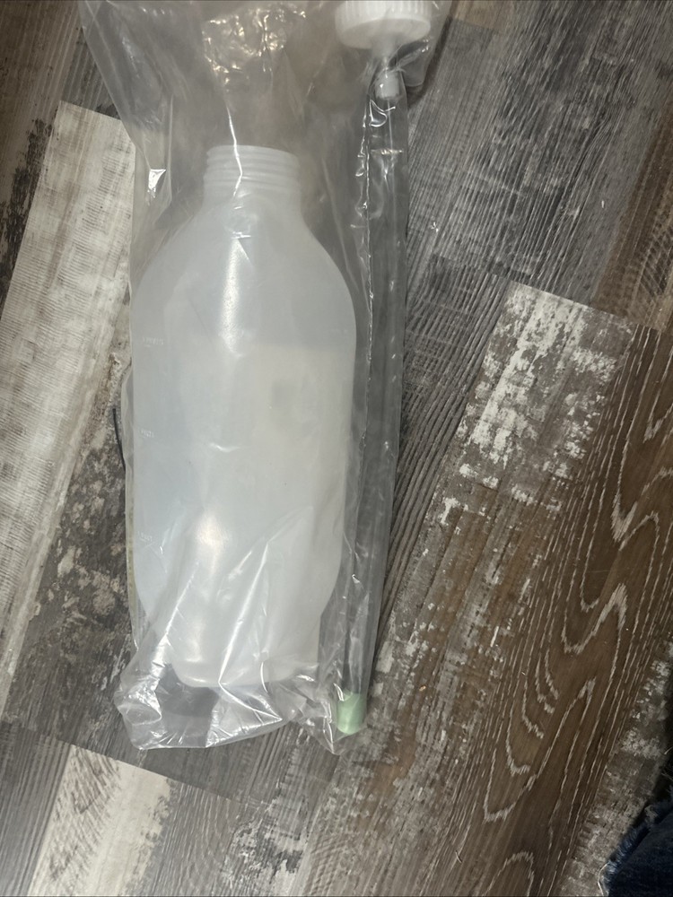 TWO QUART NO CRIMP GRAVITY FED FLUID FEEDER WITH PLASTIC