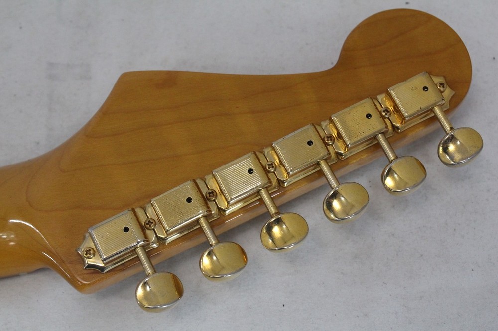 Fender Japan ST57G-65