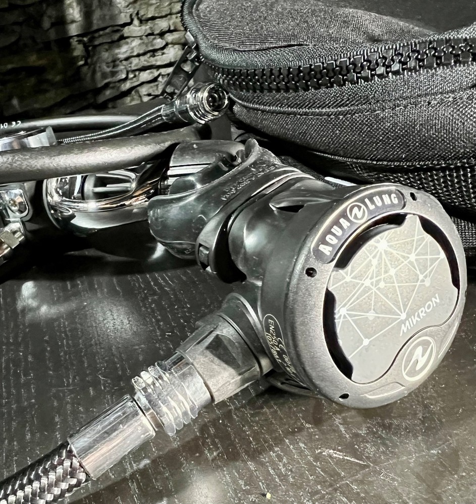 Aqual Lung Mikron w/ HOG Octo Regulators