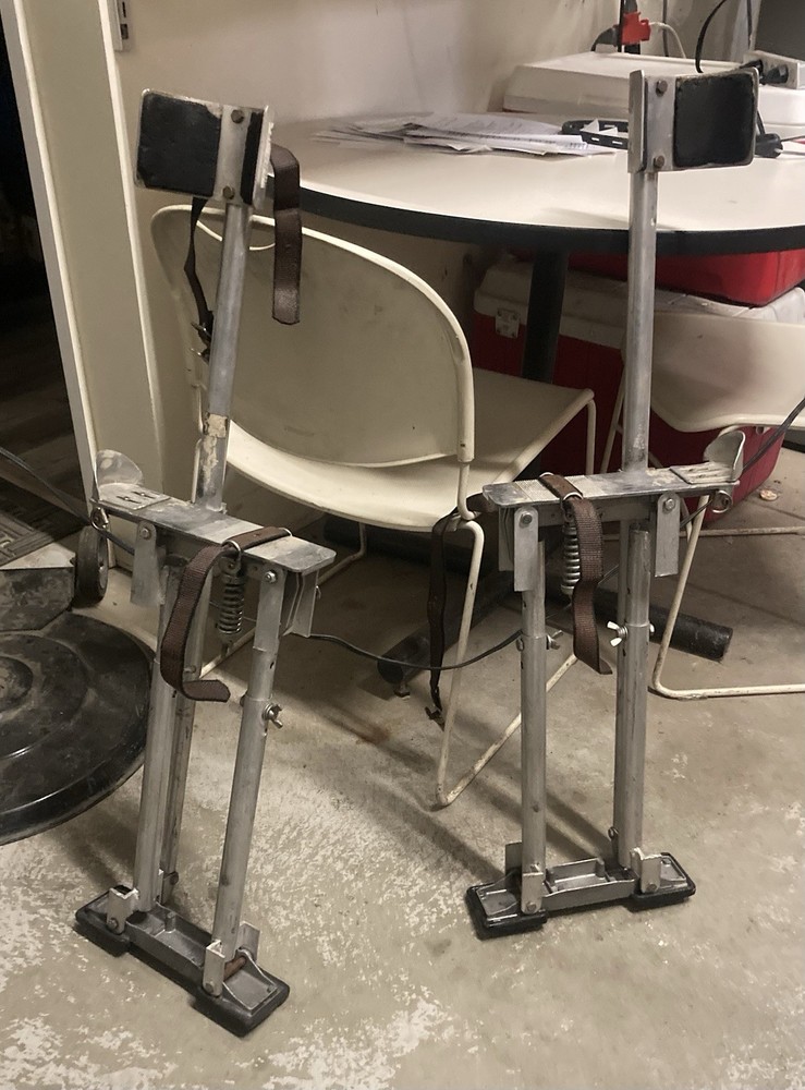 Drywall  Stilts