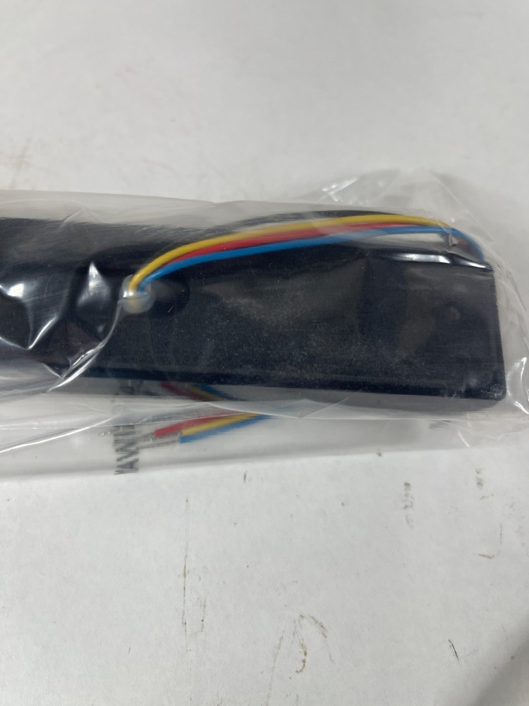 Code 3 XT6 (XTP6AA) Amber/Amber 6-LED Surface Mount Flash Warning Light