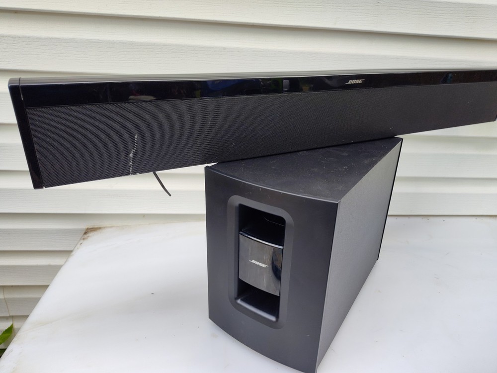 Bose Lifestyle 135 Speaker Array & Powered Subwoofer