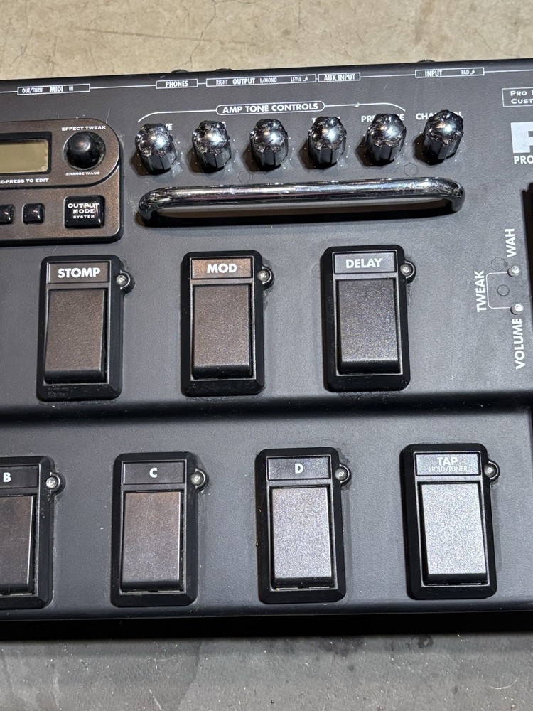 Line 6 Pod XT Live Multi-Effects Guitar Effect Pedal