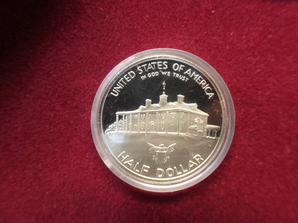 90% Silver Commemorative Half Dollar 1732-1982 W/ Box And COA !!!