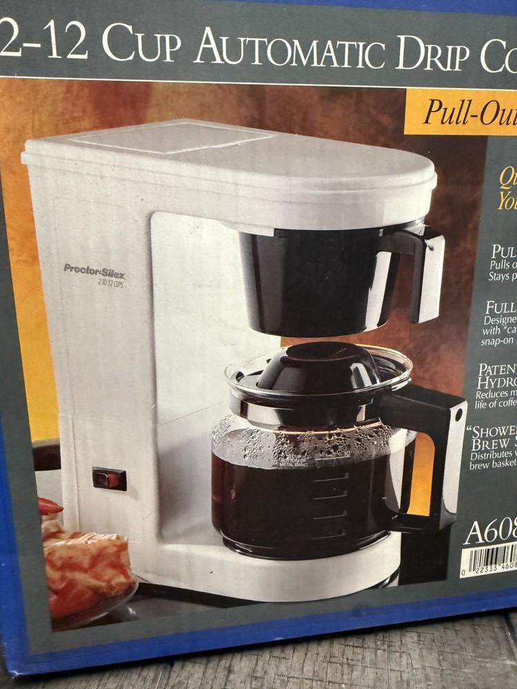 Proctor-Silex Automatic Drip Coffee Maker 2-12 Cup Model A607A White