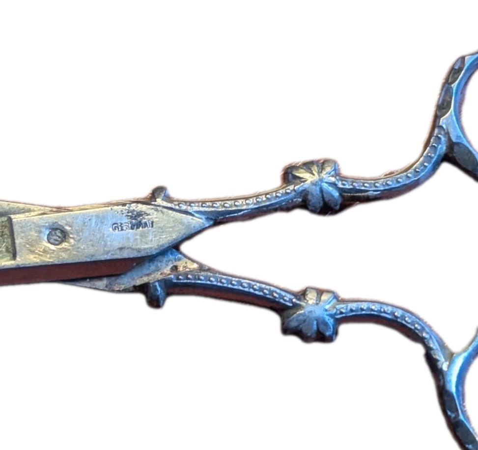 Vtg Scissors Germany 5"