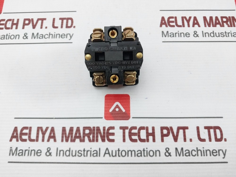 MICRO SWITCH PTCC Contact Block 600 VAC-125
