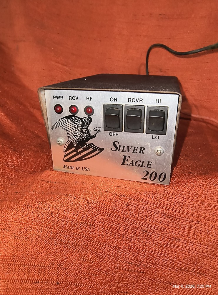Silver Eagle 200 Linear Amplifier, Vintage, Powers On, Untested