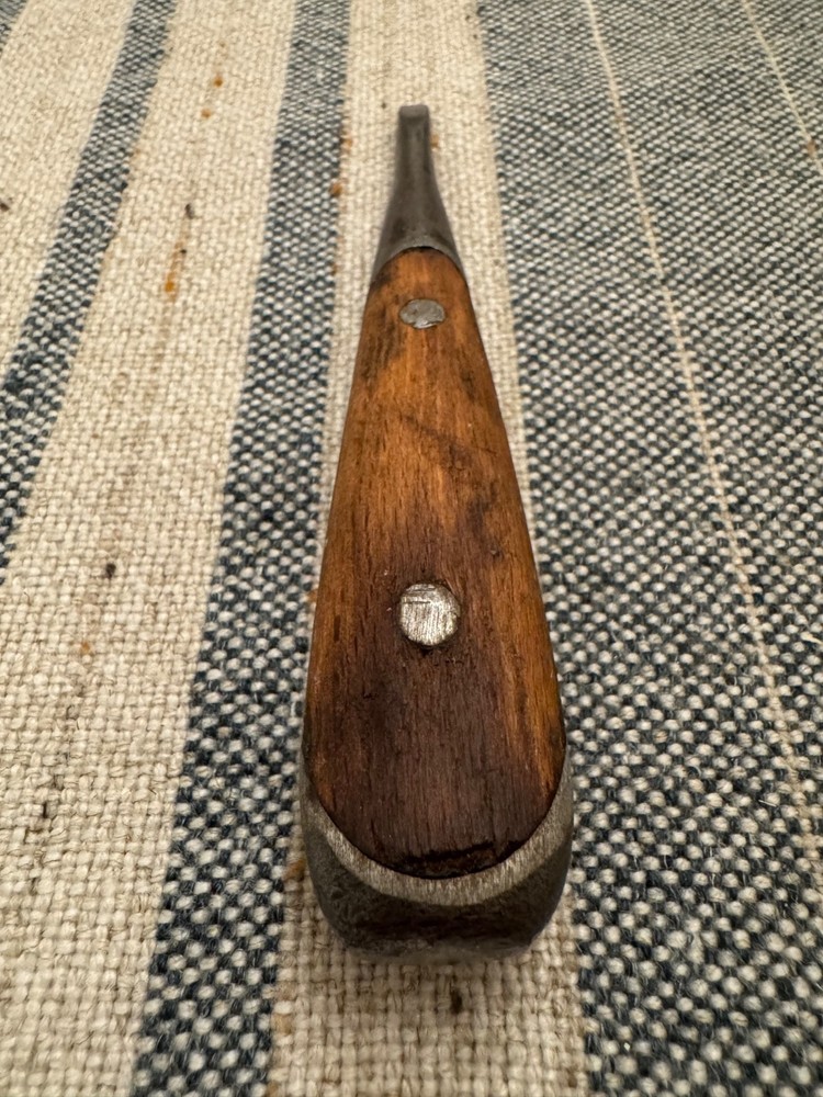 Perfect Handle Old Split Wood Screwdriver - Short - Unmarked Old