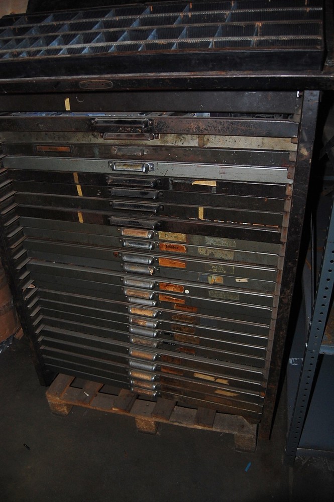 Type cabinet 24 draws bookbinding hot stamping full with type