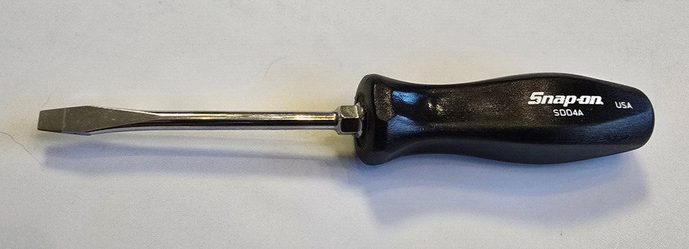 New Snap-on ™ Tools BLACK Plastic Hard Handle 1/4" Flat Head Screwdriver SDD4A