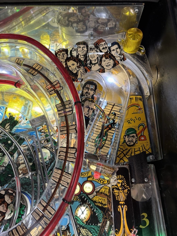DATA EAST HOOK PINBALL MACHINE FULLY REFURBISHED PLAYS GREAT ROBIN WILLIAMS