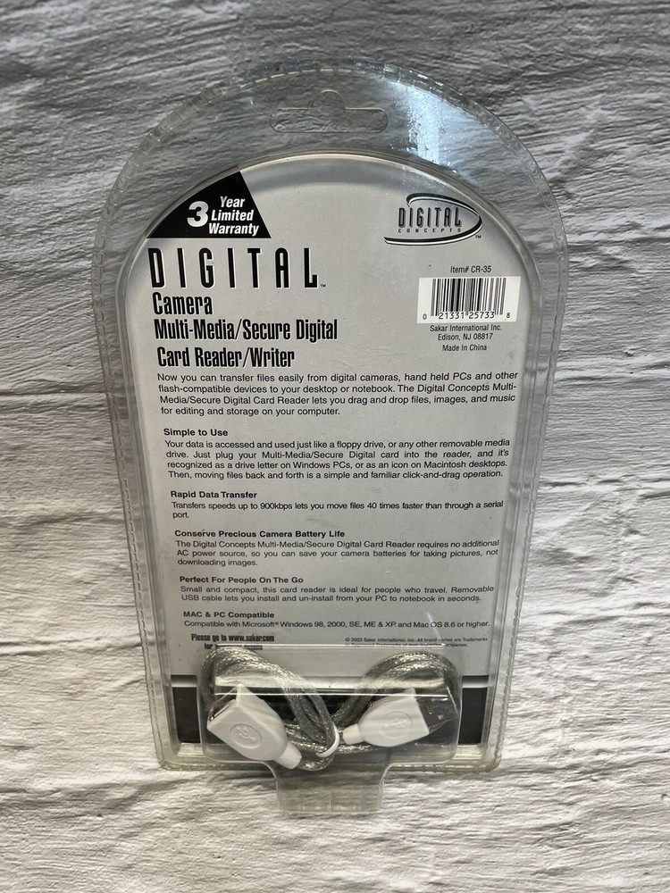 Digital Concepts Camera Multi Media/Secure Digital Card Reader & Writer