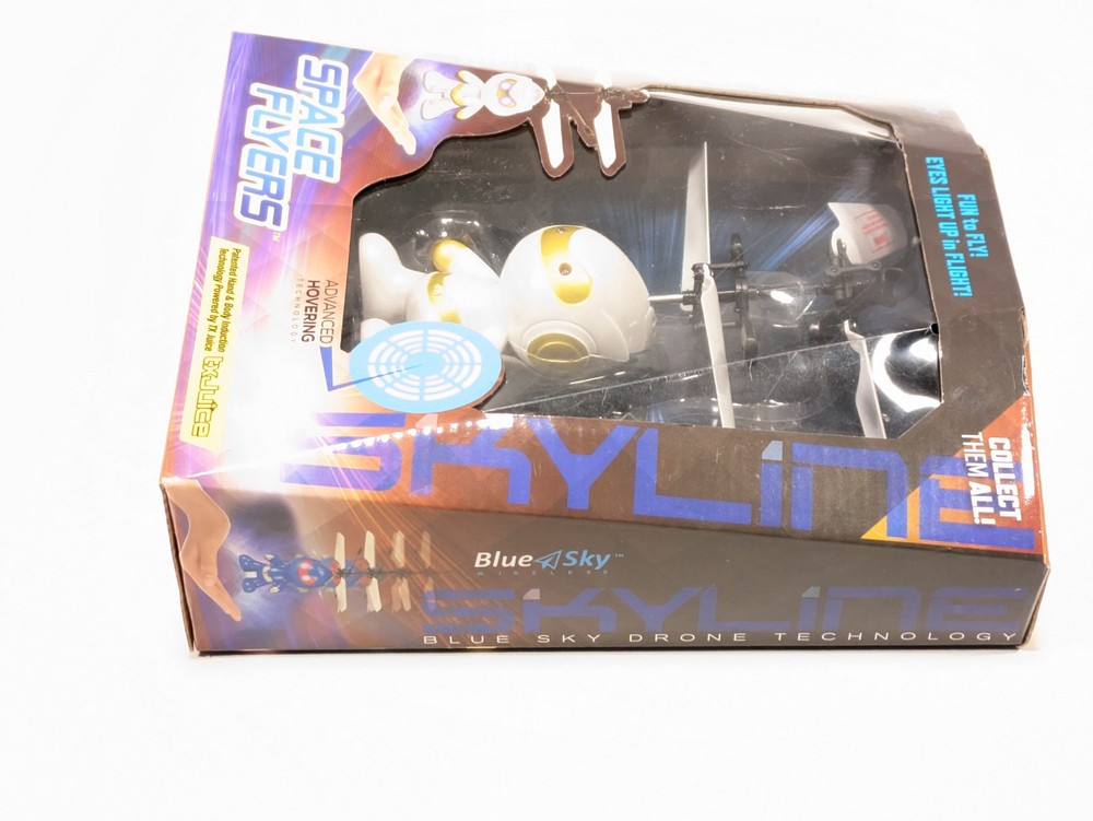 BLUE SKY WIRELESS SPACE FLYERS ROBOT BRIGADE Captain Apollo White