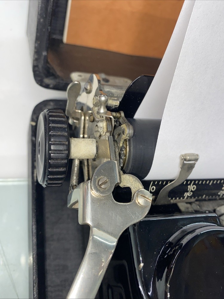 Vtg 1930s Smith Corona Standard Typewriter Floating-Shift Glossy Flat-Top w Case