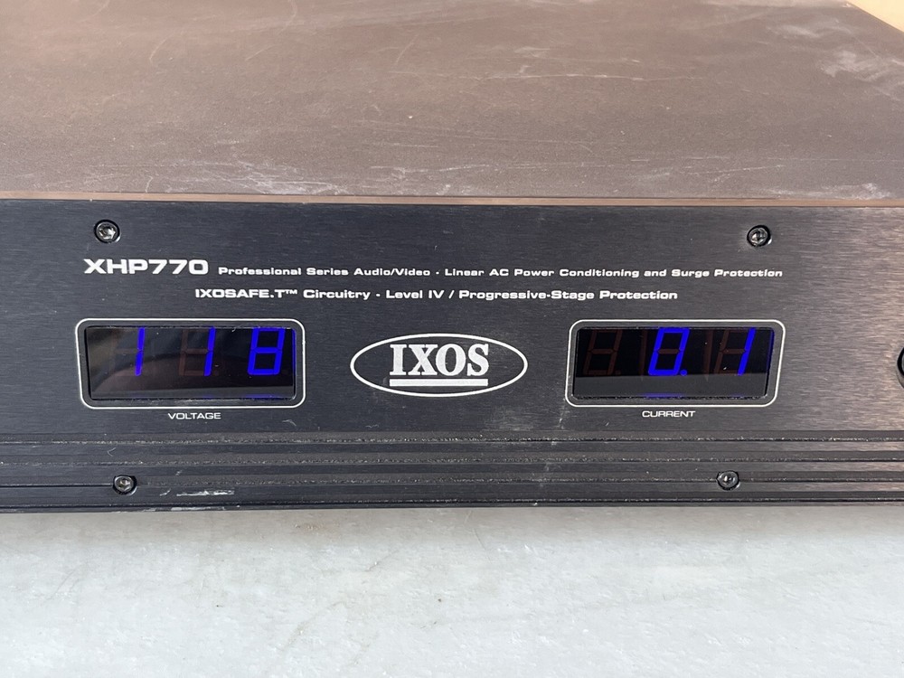 IXOS XHP770 Professional Power Conditioner & Surge Protector