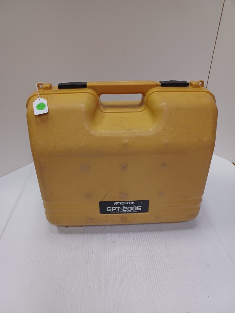 Topcon GPT-2005 Total Station Carrying Case