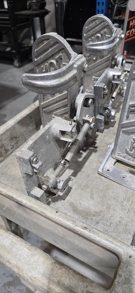 T-H Original Hot Foot, Front Load