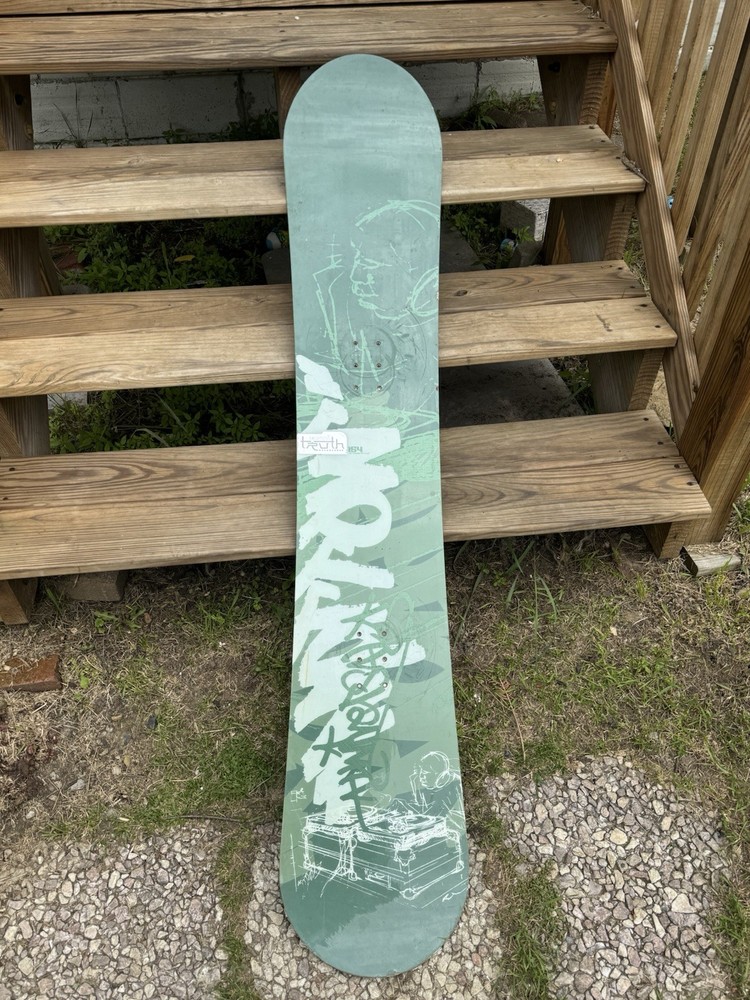 Vintage Morrow Truth Snowboard 154 cm