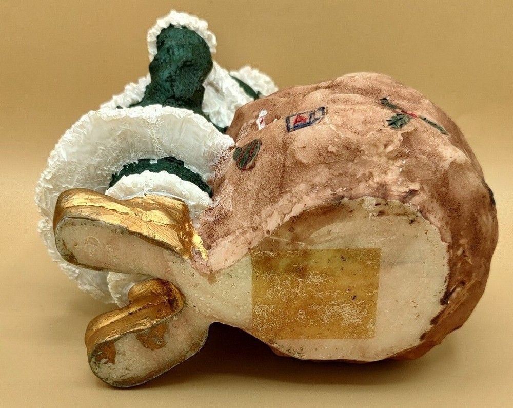 Poly Resin Santa Planter