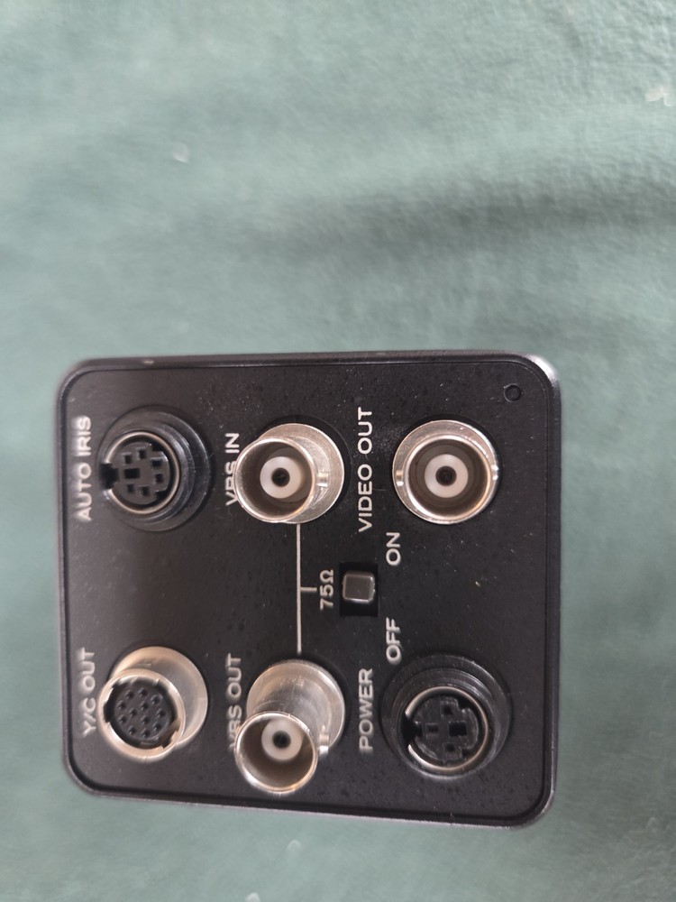Hitachi VK-C350 Solid State Color Camera