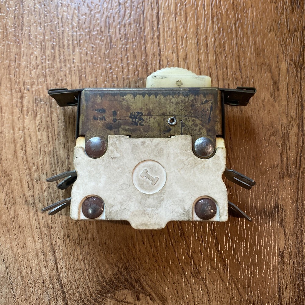 EMD Slide Button Switch 8296756