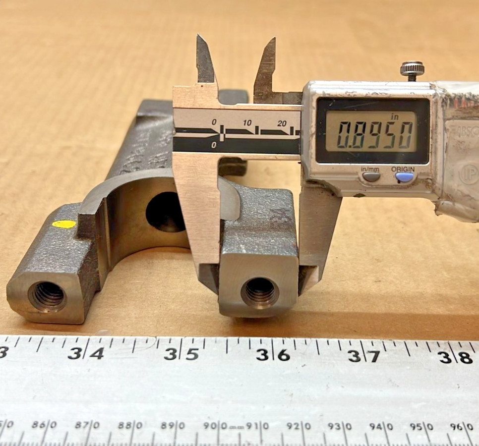 CUMMINS ROCKER LEVER SUPPORT P/N 3079662